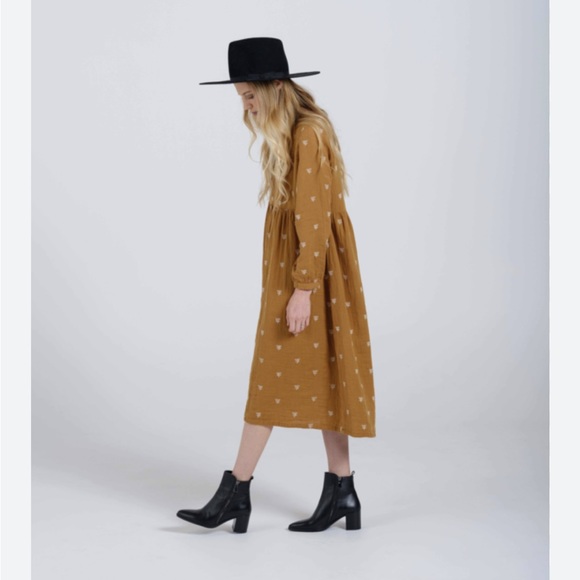 • Rylee and Cru • Women’s Alice Tulip Embroidered Midi Dress Ginger Brown White - Picture 3 of 6